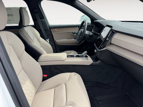 New 2026 Volvo XC90 T8 Core w/ Protection Package Premier AWD/4WD image 15