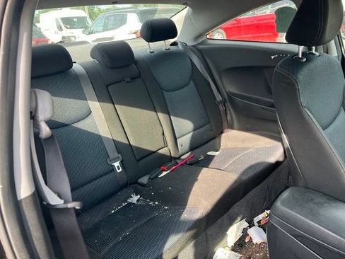 Used 2013 Hyundai Elantra FWD image 14