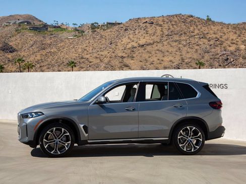 Used 2026 BMW X5 sDrive40i w/ Parking Assistance Package RWD image 3