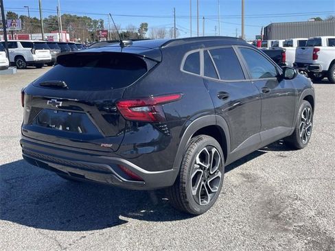 New 2026 Chevrolet Trax RS w/ Driver Confidence Package image 3