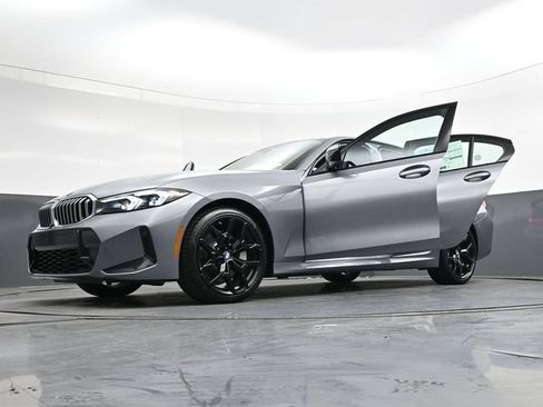 New 2026 BMW 330i Sedan w/ M Sport Package RWD image 40