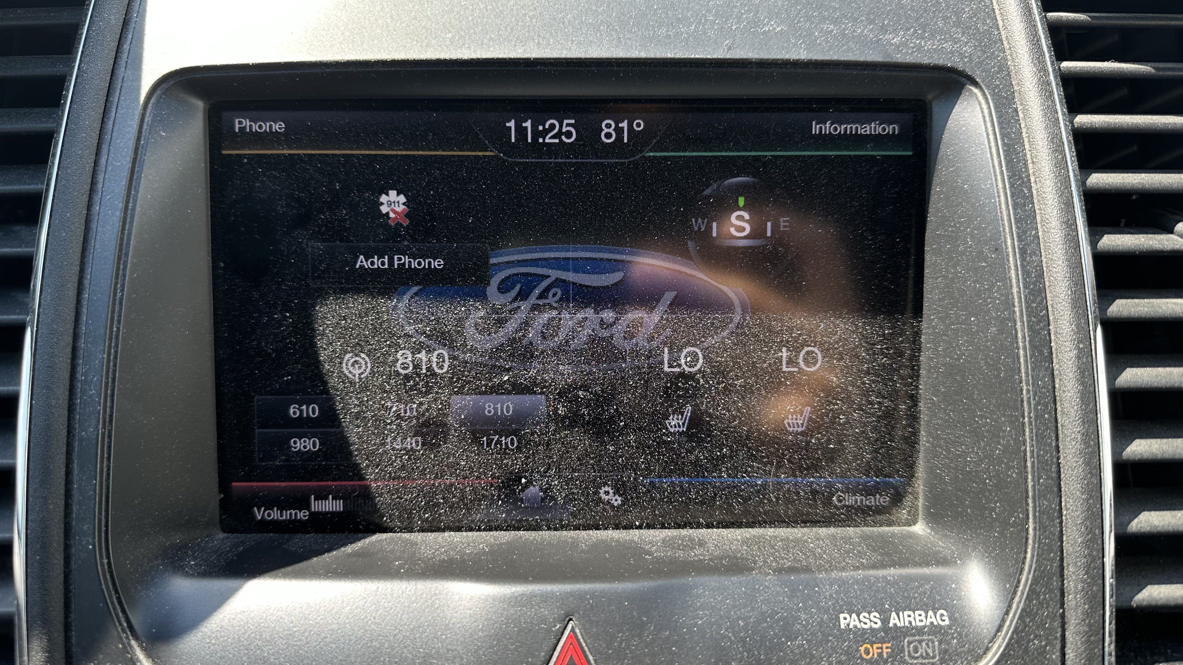 Used 2013 Ford Taurus SEL FWD image 24