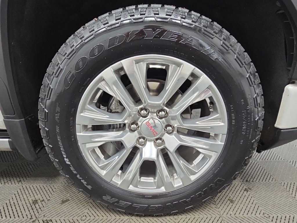 Certified 2025 GMC Sierra 1500 Denali AWD/4WD image 44