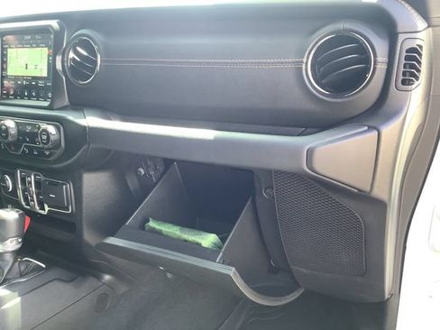 Used 2023 Jeep Wrangler Unlimited Sahara AWD/4WD image 44