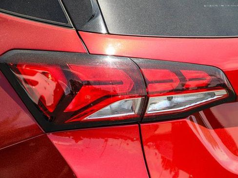 Used 2022 Chevrolet Equinox LT image 10