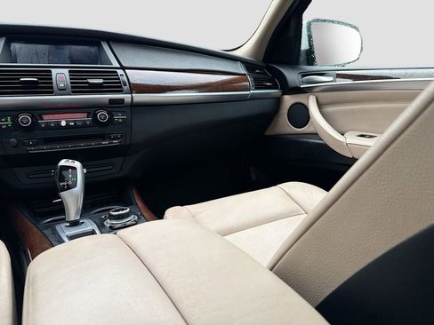 Used 2012 BMW X5 xDrive35d image 24