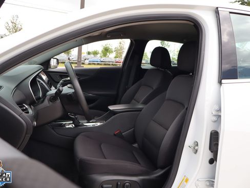 Used 2024 Chevrolet Malibu LT FWD image 11