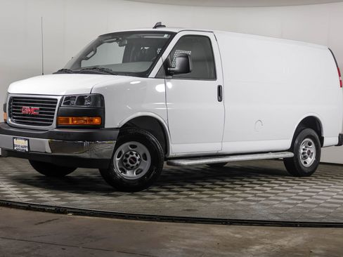 Used 2024 GMC Savana 2500 w/ Driver Convenience Package RWD image 2