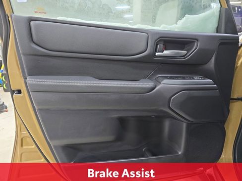 Certified 2025 Toyota Land Cruiser image 32