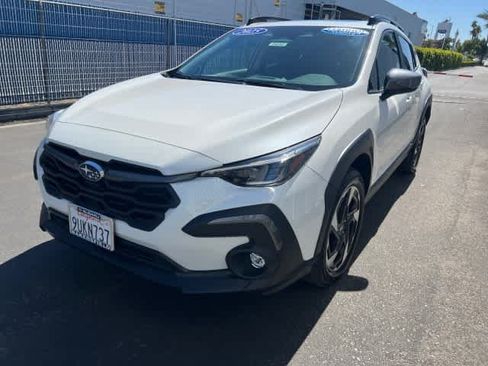 Used 2025 Subaru Crosstrek 2.5i Limited w/ Crosstrek Mirror Package AWD/4WD image 9