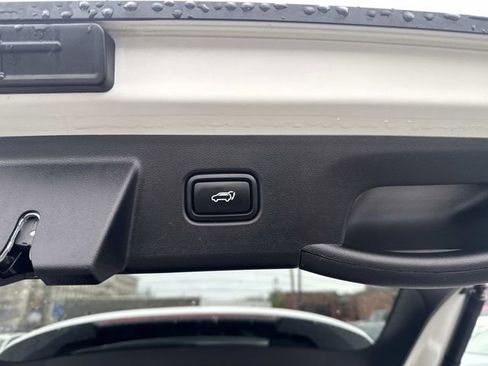 Certified 2023 Hyundai Tucson Limited w/ Winter Package image 8