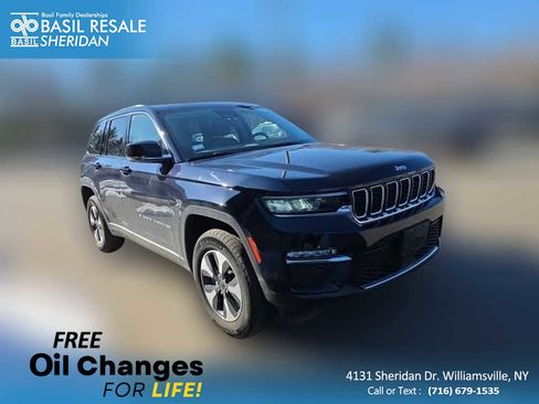 Used 2023 Jeep Grand Cherokee 4WD 4xe image 1