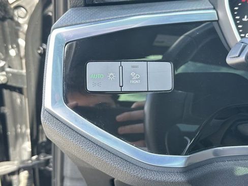 Used 2022 Audi Q3 2.0T Premium Plus w/ Premium Plus Package image 26