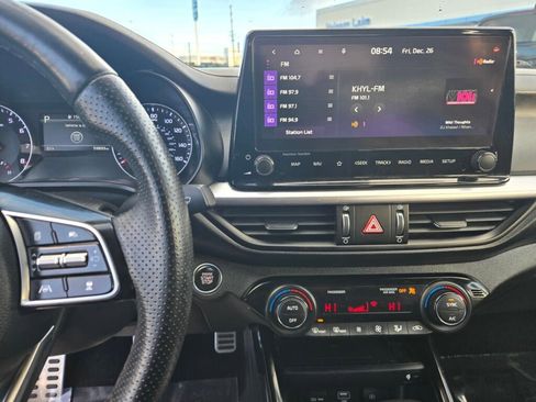 Used 2023 Kia Forte GT-Line w/ GT-Line Premium Package image 14