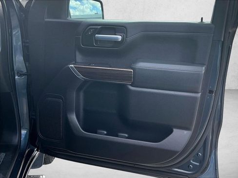 Used 2020 Chevrolet Silverado 1500 LT w/ Texas Edition image 18