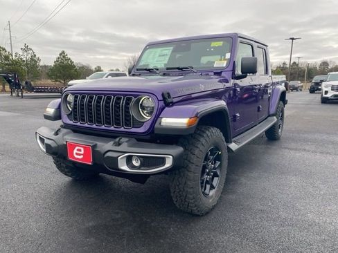 New 2026 Jeep Gladiator Sport AWD/4WD image 3
