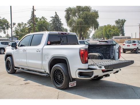 Used 2021 GMC Sierra 1500 Denali w/ Technology Package AWD/4WD image 9