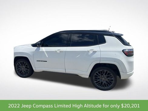 Used 2022 Jeep Compass High Altitude AWD/4WD image 3