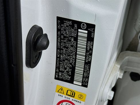 Used 2019 Lexus UX 250h image 30