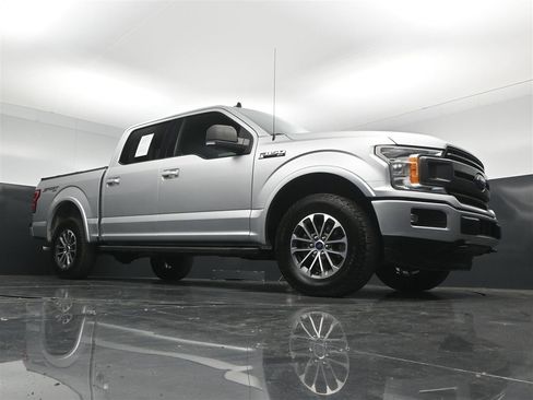 Used 2019 Ford F150 XLT w/ Equipment Group 302A Luxury AWD/4WD image 29