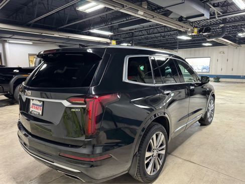 Used 2020 Cadillac XT6 Premium Luxury w/ Platinum Package image 4