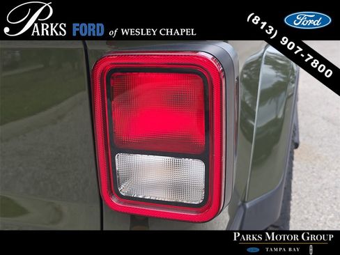 Used 2022 Jeep Gladiator Willys image 8