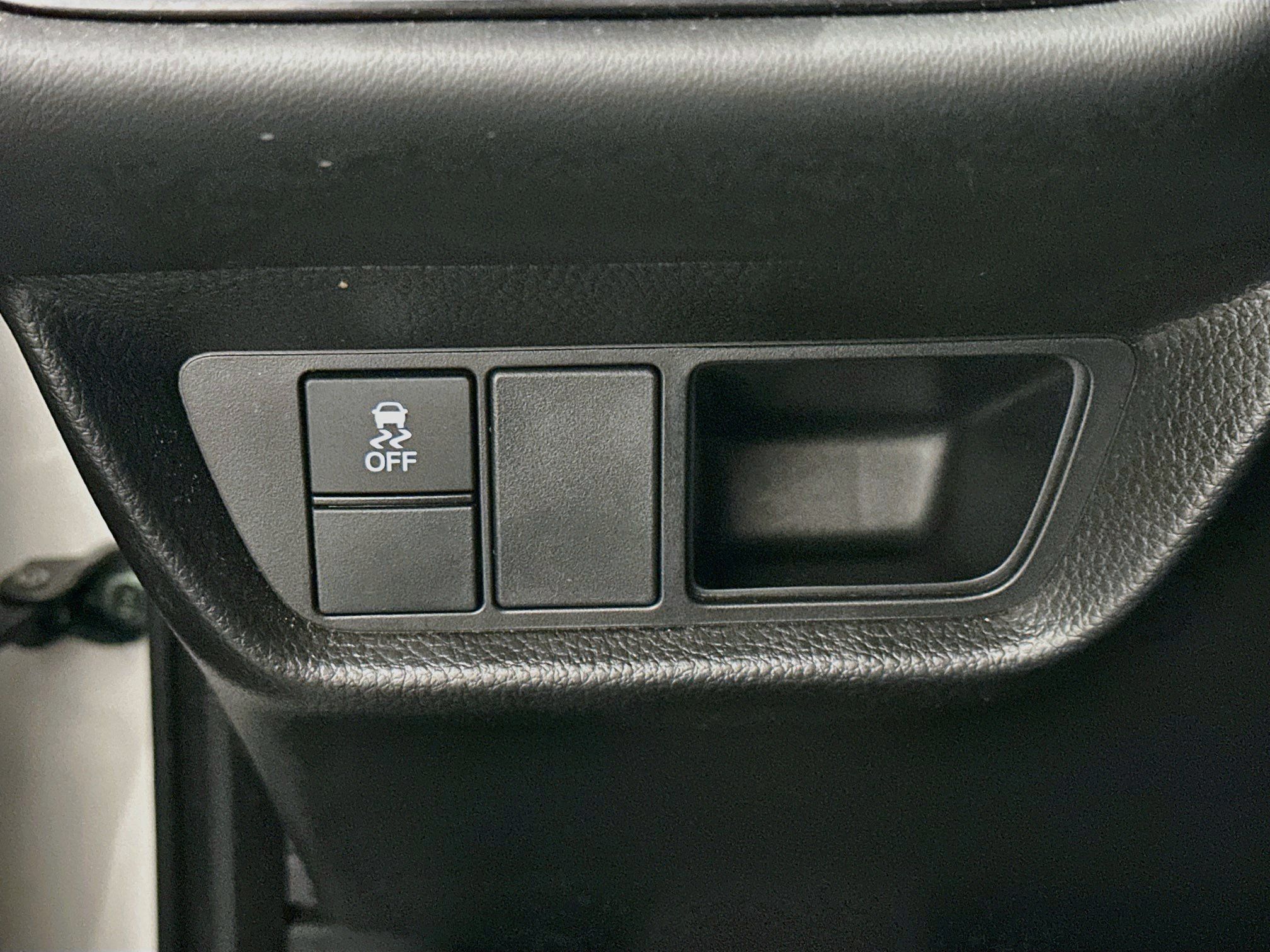 Used 2025 Honda HR-V Sport image 17