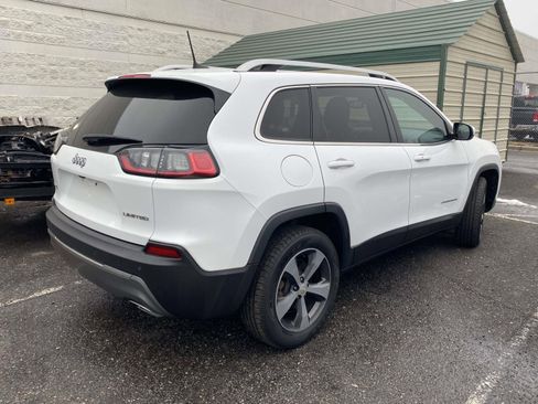 Used 2019 Jeep Cherokee Limited image 5