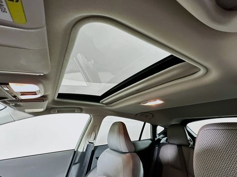 Used 2024 Subaru Crosstrek 2.0i Premium image 24