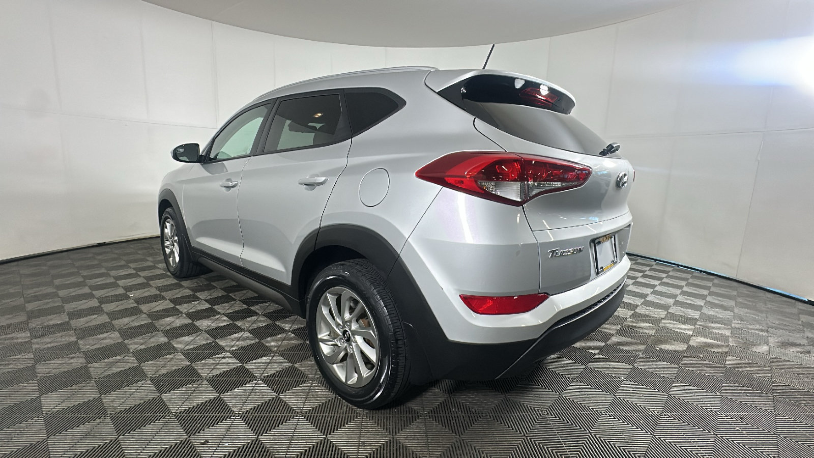 Used 2016 Hyundai Tucson SE w/ Option Group 02 AWD/4WD image 5