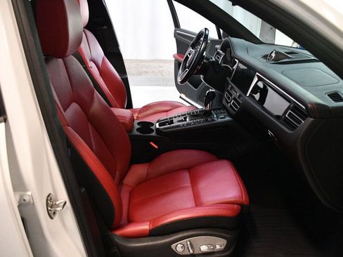 Used 2020 Porsche Macan S AWD/4WD image 31