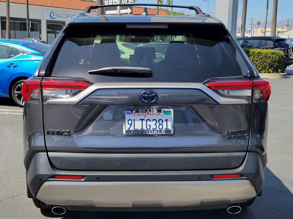 Used 2024 Toyota RAV4 Limited AWD/4WD image 31