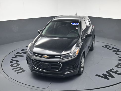 Used 2018 Chevrolet Trax LS image 29
