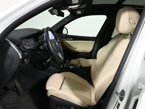 Used 2023 BMW X3 xDrive30i w/ Premium Package AWD/4WD image 3