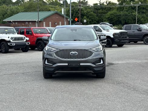 Used 2024 Ford Edge SEL AWD/4WD image 2