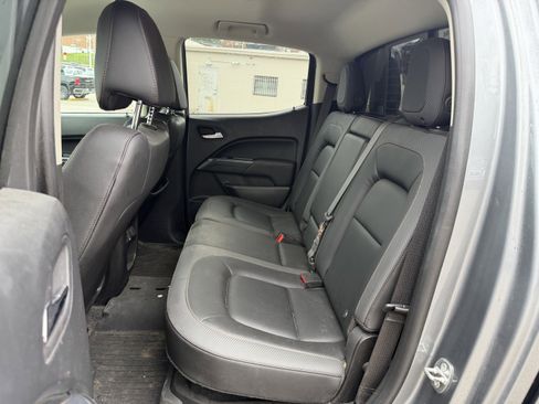 Used 2021 GMC Canyon AT4 w/ Driver Alert Package AWD/4WD image 9