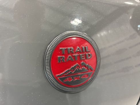 Used 2024 Jeep Compass Trailhawk AWD/4WD image 10