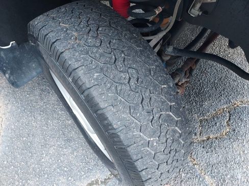 Used 2015 Ford F250 XL w/ Power Equipment Group image 15