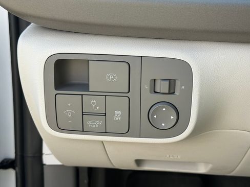 Used 2023 Hyundai Ioniq 6 SEL RWD image 9
