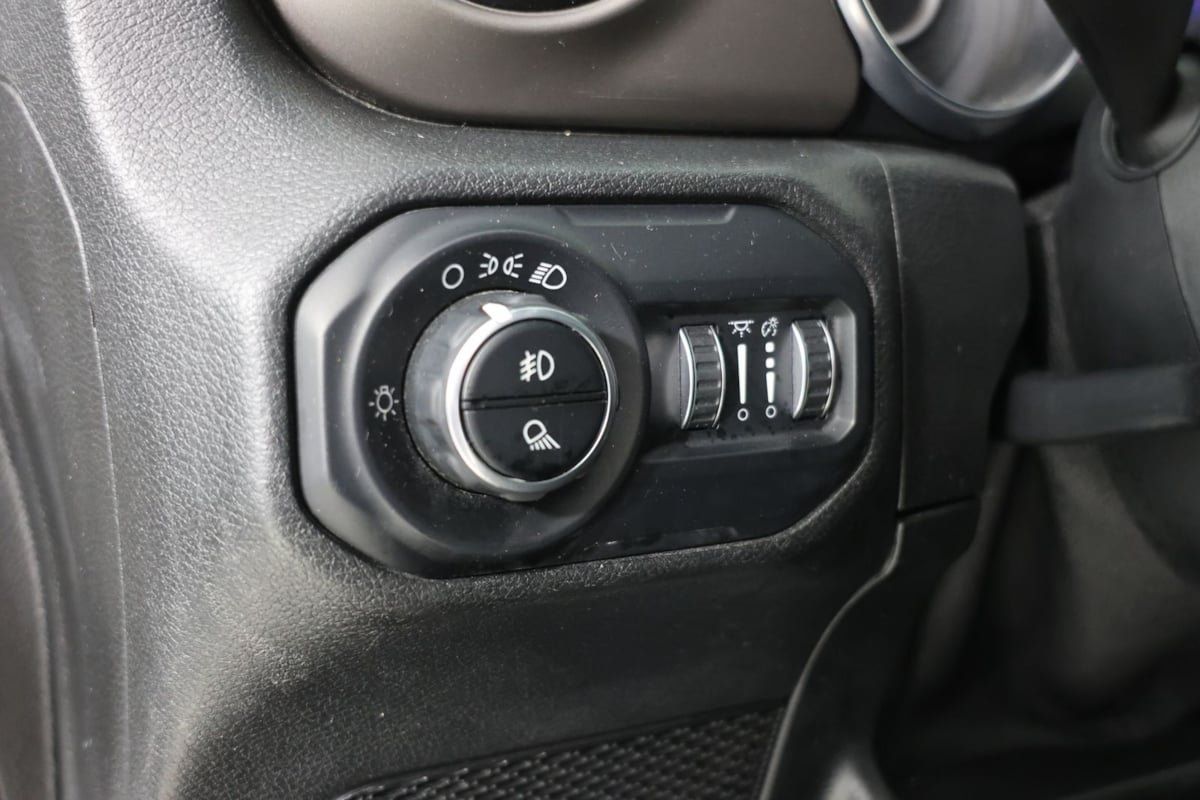 Used 2021 Jeep Gladiator Sport AWD/4WD image 21