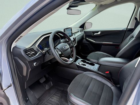 Used 2022 Ford Escape SEL w/ SEL Stealth AWD Package image 4