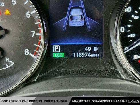 Used 2019 Nissan Rogue SV FWD image 12