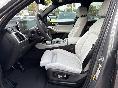 Used 2026 BMW X5 xDrive50e AWD/4WD image 16