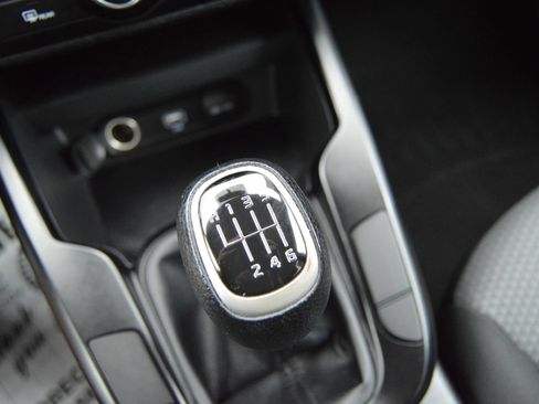 Used 2020 Kia Soul LX FWD image 11