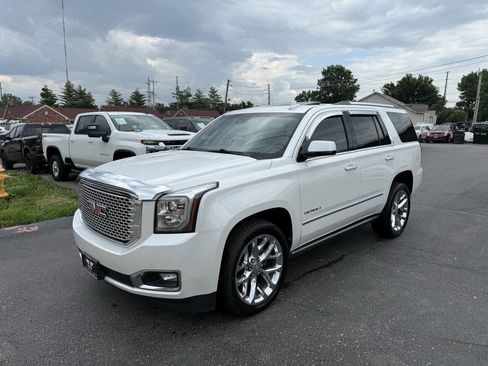 Used 2017 GMC Yukon Denali w/ Open Road Package AWD/4WD image 3