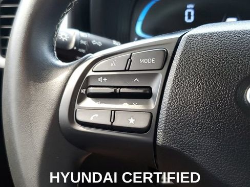 Certified 2023 Hyundai Venue Limited FWD image 14
