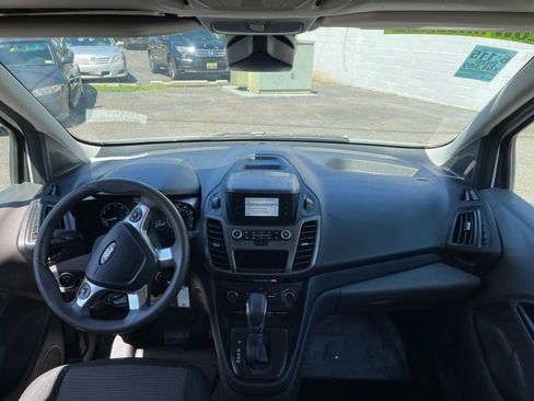 Used 2020 Ford Transit Connect XL image 3