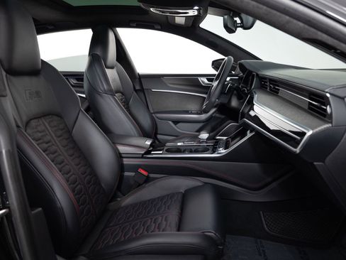 Used 2021 Audi RS 7 Sportback w/ Carbon Optic Package image 26