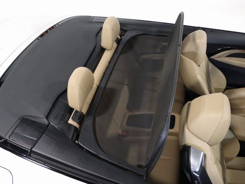 Used 2018 BMW M4 Convertible image 74