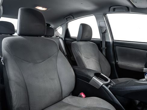Used 2013 Toyota Prius Two image 30